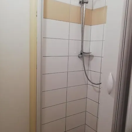 Nobelova * Pressburg